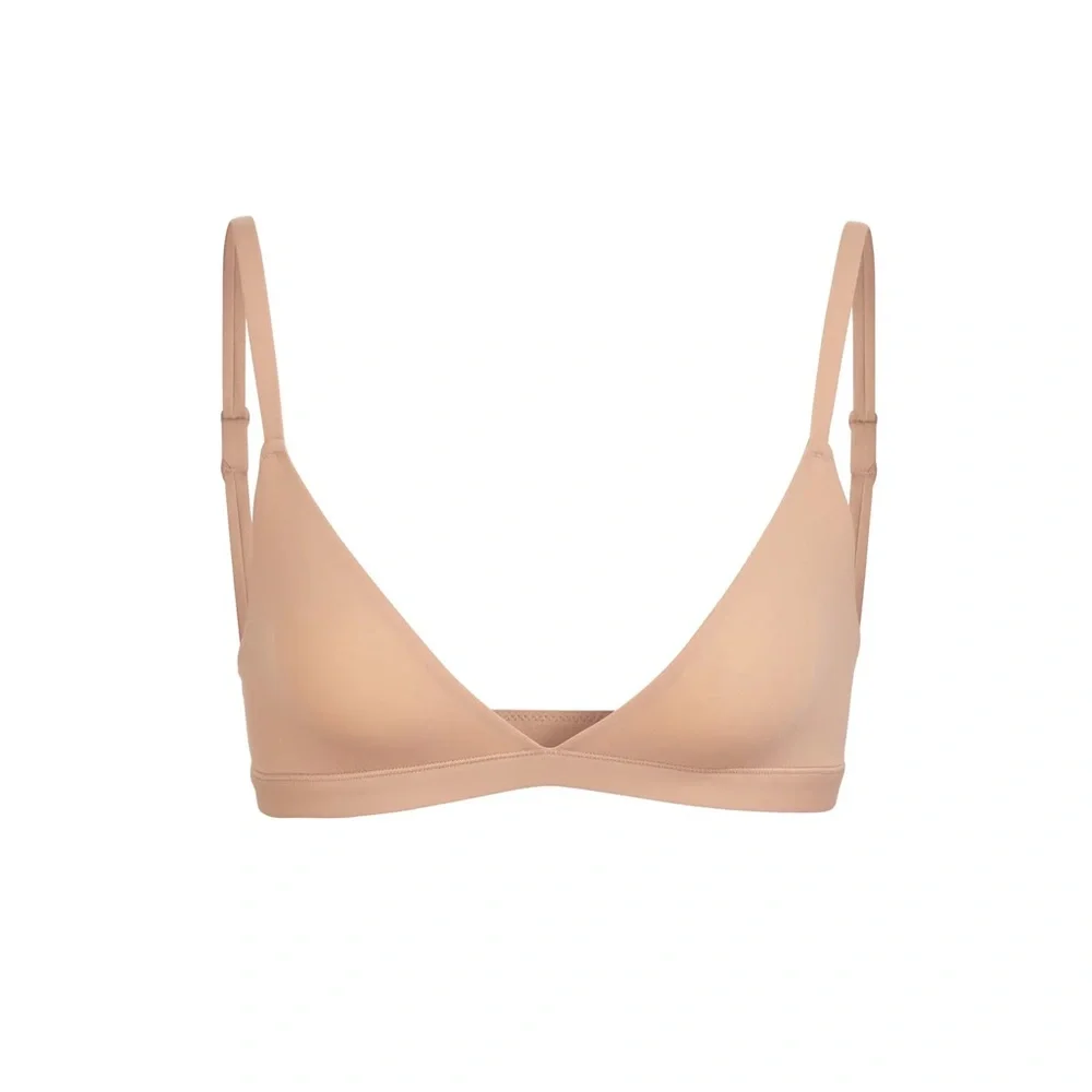 TWO skims fits everybody triangle bras - Picture 4 of 6